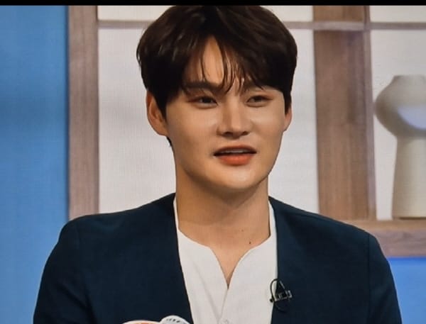 현역가왕 박서진, 논란 속에서도 빛난 선행… 상금 전액 기부 결정
