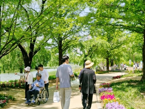 “광주·전남, 때 이른 초여름 더위”…낮 최고 26도에 강풍·황사 ‘이중고’ 관련 사진 1