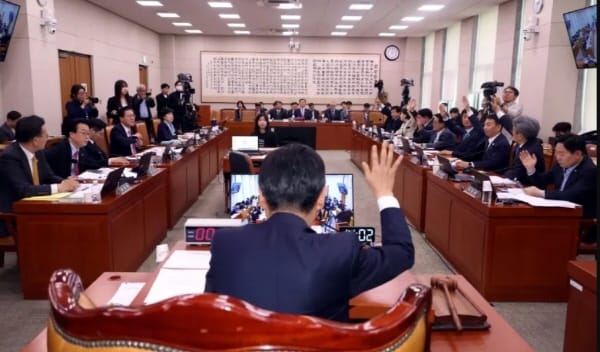 대법관 선거전 ‘막판 변수’…김문수·한덕수 단일화, 정청래 결단에 민주당 ‘특단의 승부수’ 관련 사진 1