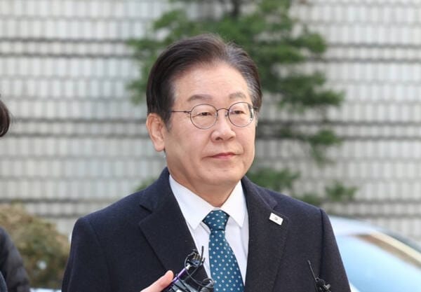 광주 탄핵 집회서 쓰러진 60대 남성 끝내 사망… 관련 사진 1