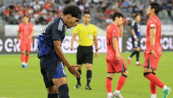 한국축구, 사상 첫 한일전 3연패…일본이 동아시안컵 우승 관련 사진 1