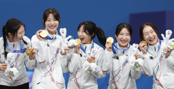 빙속 여제들의 귀환…한국 여자 쇼트트랙, 3000m 계주 ‘금빛 질주’
