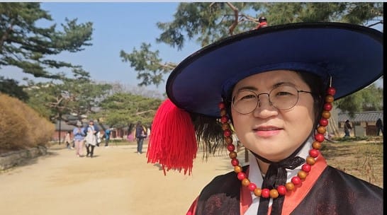 봄이 가기 전 꼭 가봐야 할 서울 명소! 창덕궁 성정각 홍매화와 서순라길 산책